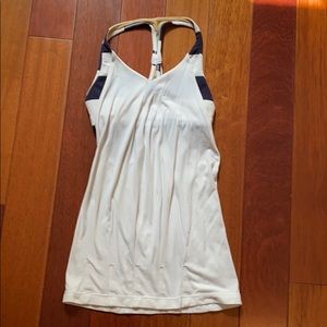 Lululemon size 4 tank!